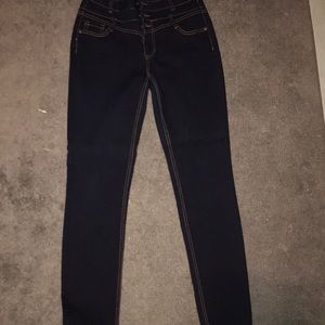 women’s blue jeans